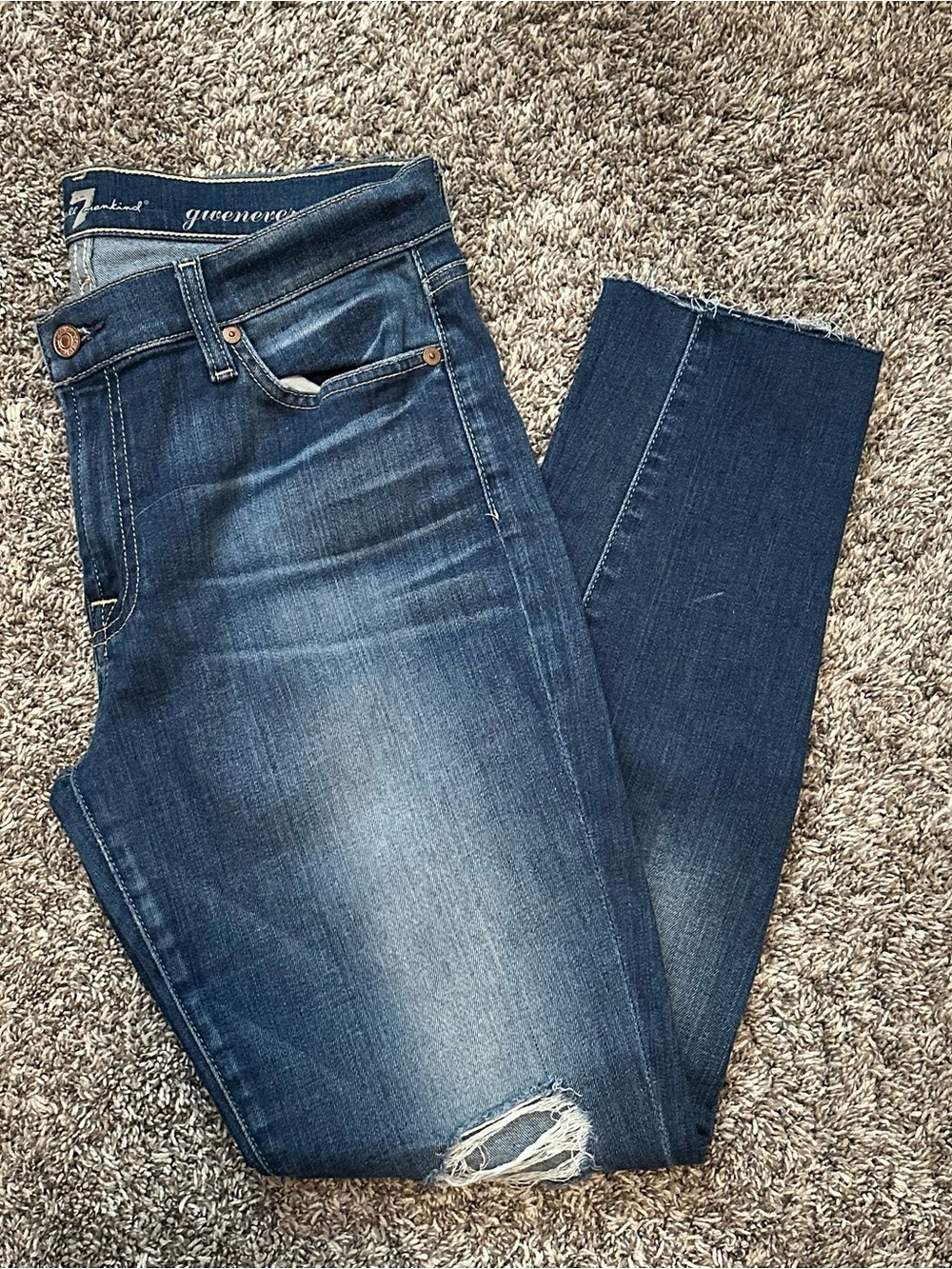 7 For All Mankind Women’s Dark Blue Skinny Jeans with Knee Distress - Picture 1 of 10